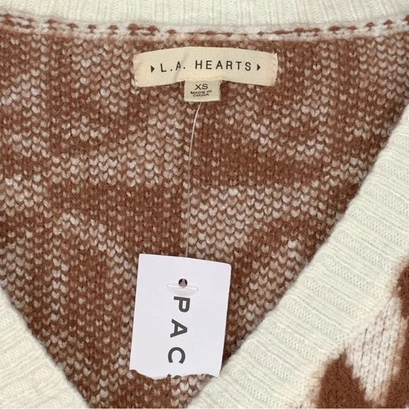 NEW peace sign cardigan by LA Hearts from Pacsun brown & cream very soft xs - Picture 5 of 11